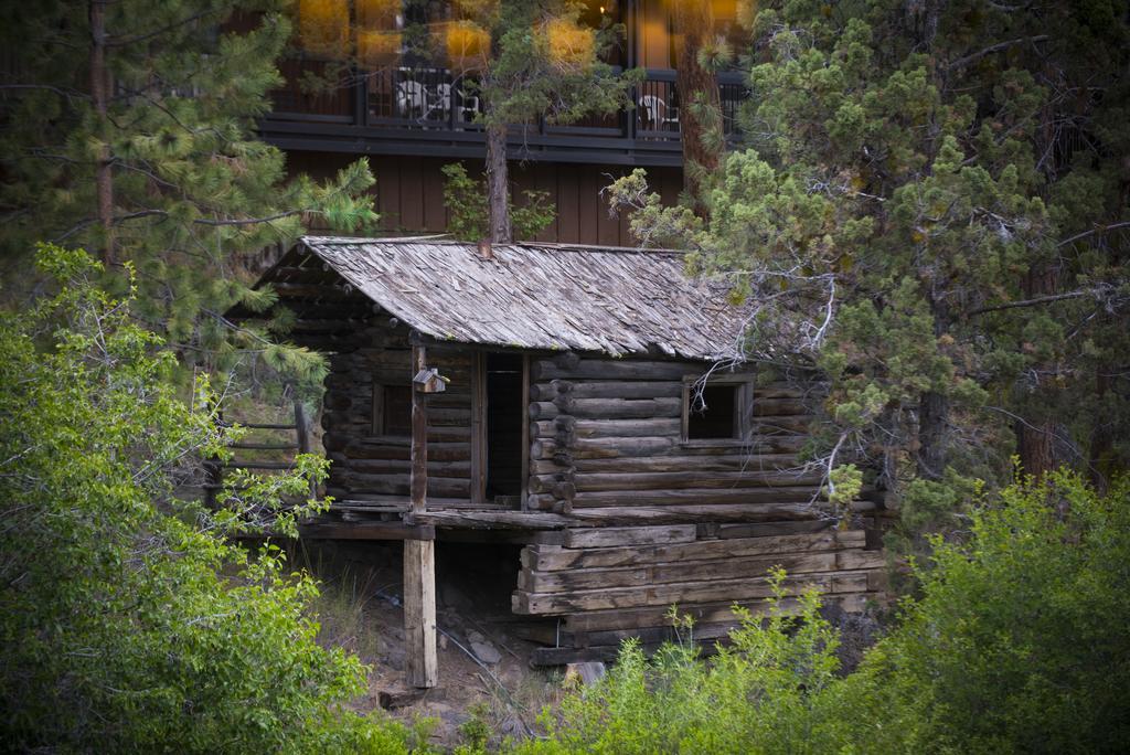 Riverhouse Bend